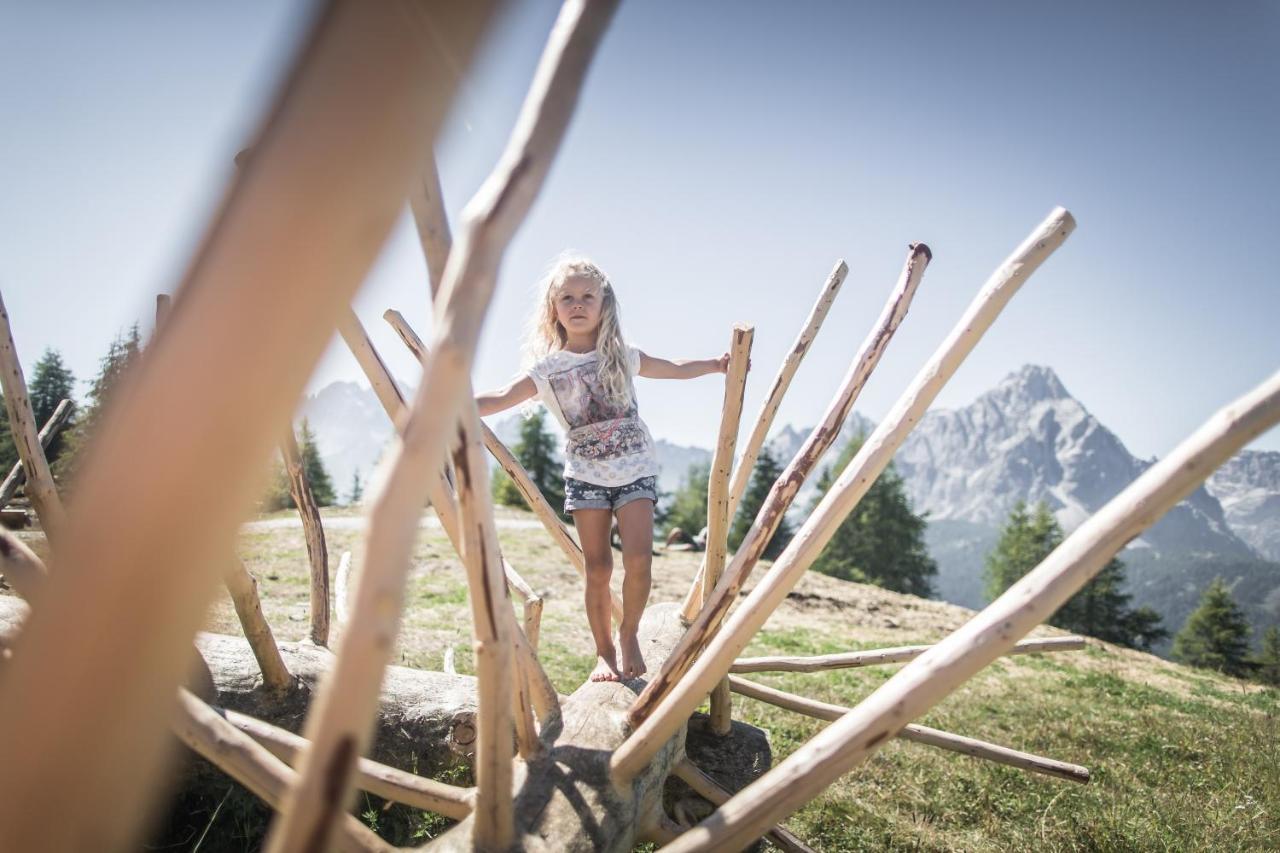 Loewe Dolomites Hotel San Candido Eksteriør billede